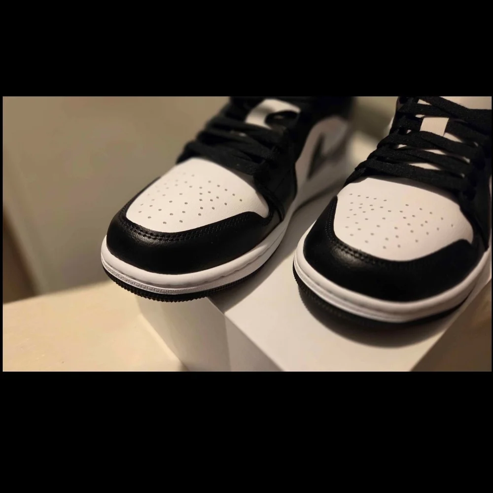 Jordan Women's Low Top Sneakers in Black and White - Picture 3 of 8